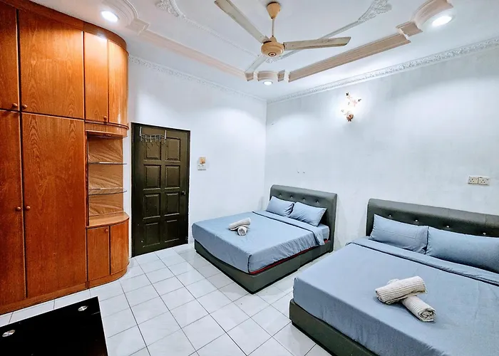 Easystay Hostel