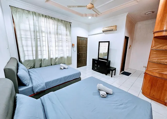 Easystay Hostel